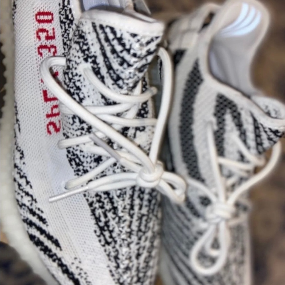 Yeezy boost 350 V2 zebras